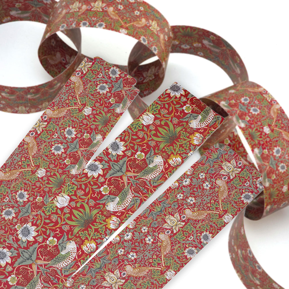 30 Reusable Christmas Paper Chains | Red Strawberry Thief | No Glue | 2.5m