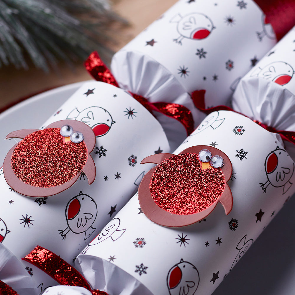 Racing Robin Game | Chunky Christmas Crackers | 6 Pack | Ready Made