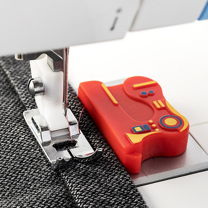Magnetic Seam Guide for Machine Sewers | Single | Little Gift | Cracker Filler