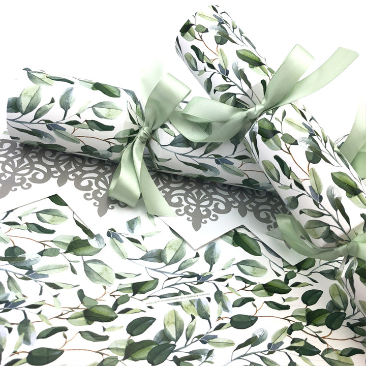 Christmas Cracker Making Craft Kits | Makes 6 Crackers | Big Choice of Designs