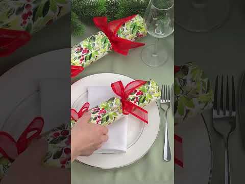 Watercolour Berries | SNAPLESS Christmas Cracker Making Craft Kit | Makes 6