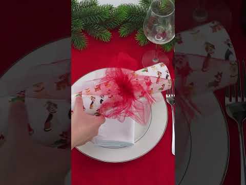 Christmas Dogs | Tulletastic Cracker Making Craft Kit | Makes 6 Large Crackers