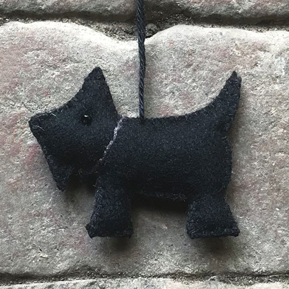 4cm Black Felt Scottie Dog | Cracker Filler | Little Gift