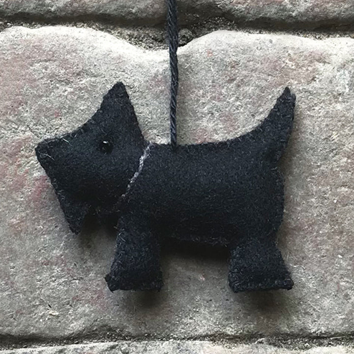 4cm Black Felt Scottie Dog | Cracker Filler | Little Gift